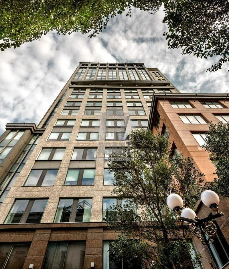 Торговая площадь Central Park Tower