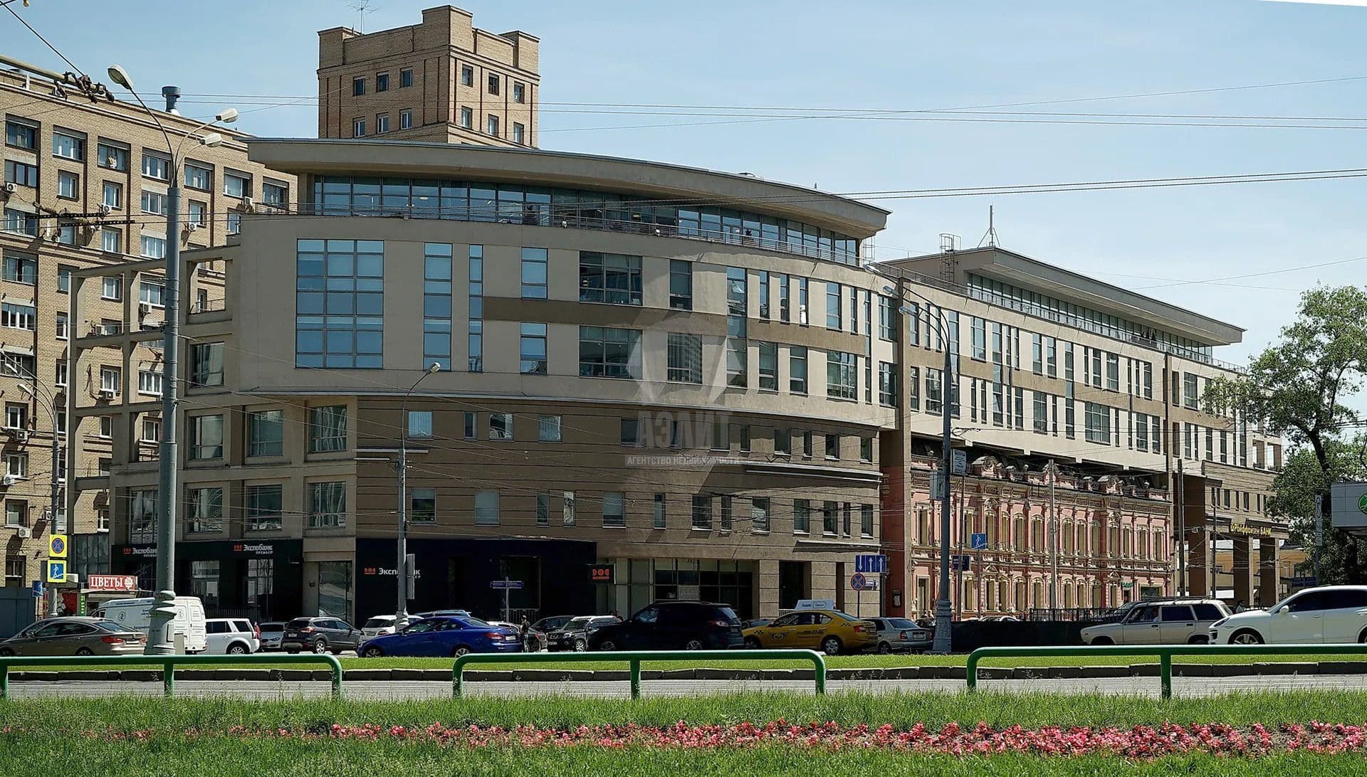 Офисы Школа Журналистов нарезка 1442-1542м² — фото 1 из 10