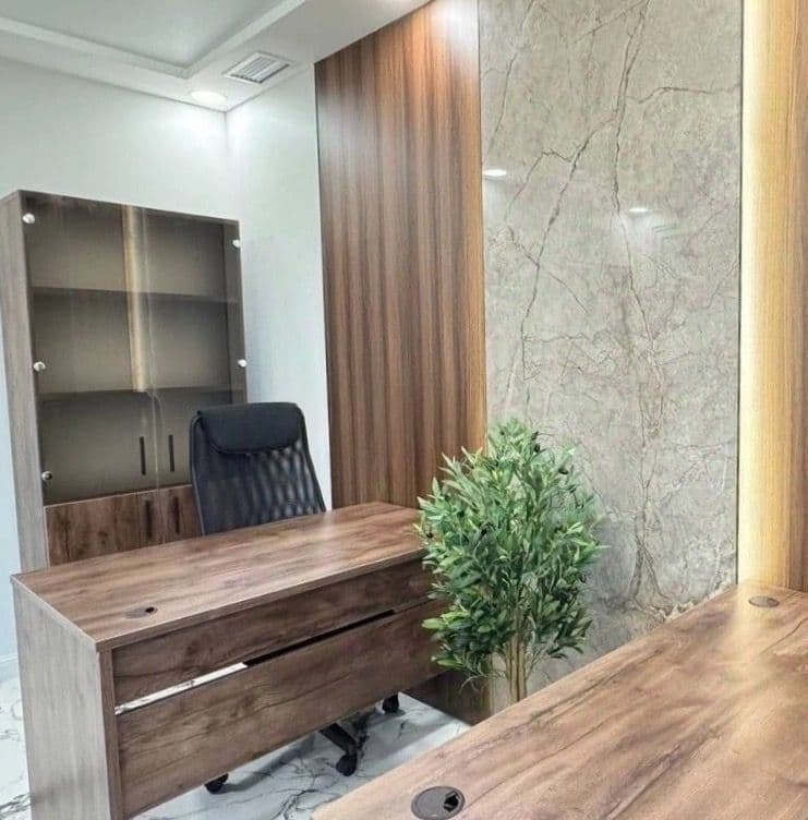Офис Kvartal West Tower 250м